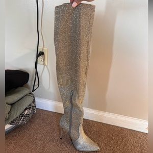 Women’s size 8 over the knee! Silver and gold sparkles boot!
